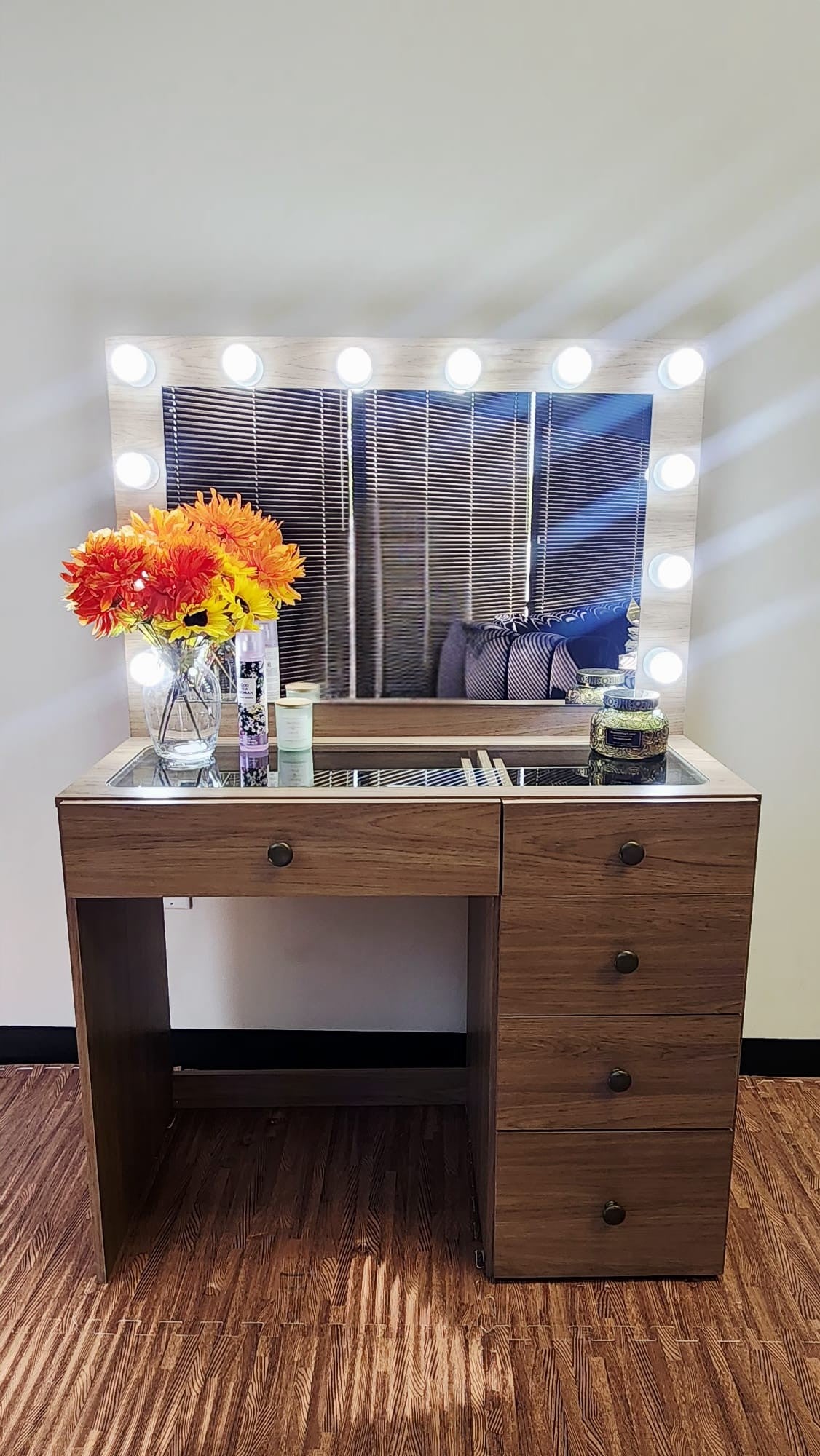 Makeup Vanity Desk with Built-in Lights, USB & Power Outlet, Glass Top & 5 Drawers