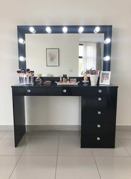 Véra Luxe Vanity