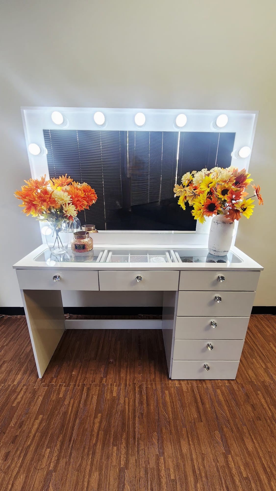 Makeup Vanity Desk with Built-in LED Lights, Glass Top, 7 Drawers, Crystal Knobs & Power Outlet