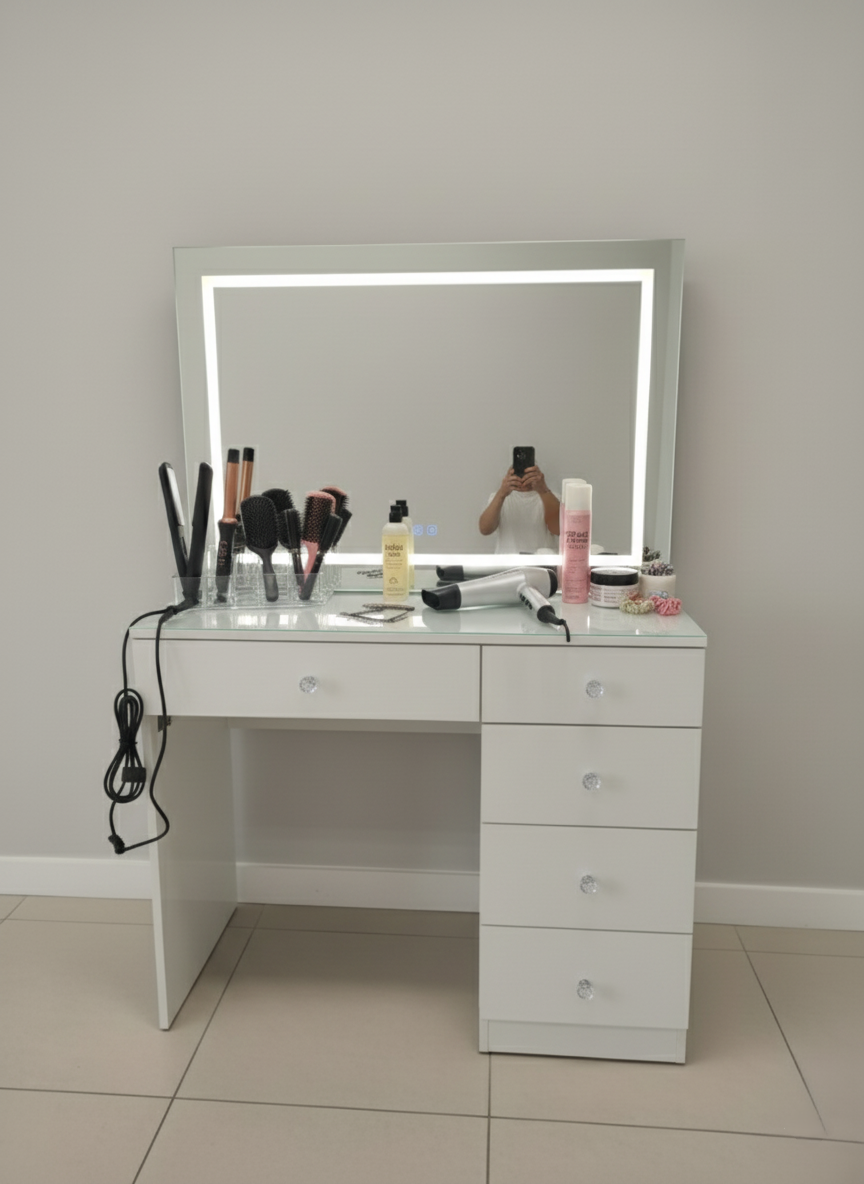 Emma Makeup Vanity